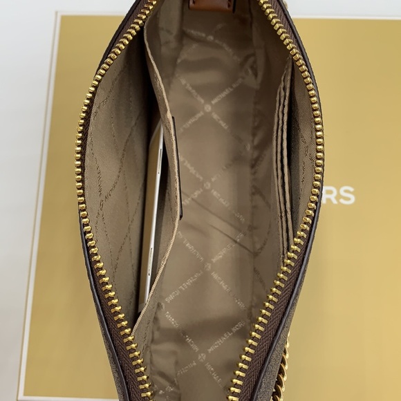 MICHAEL KORS GIFTABLE SHOULDER BAG & CARD HOLDER BOXED SET Brown signature NWT - Picture 11 of 16